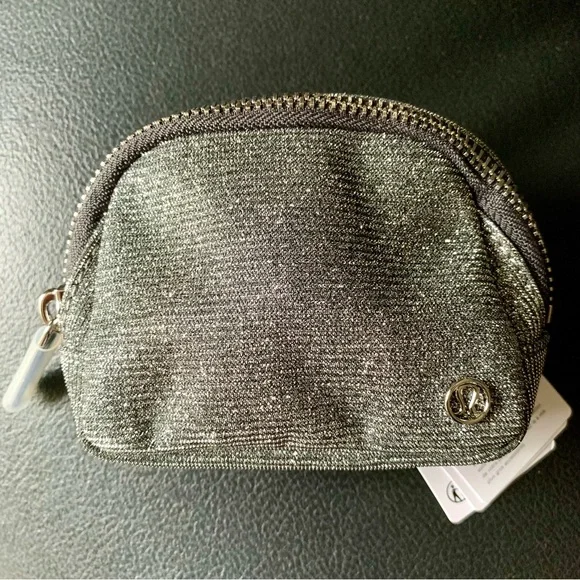 Lululemon Everywhere Belt Bag Nano Glitter - Picture 1 of 4